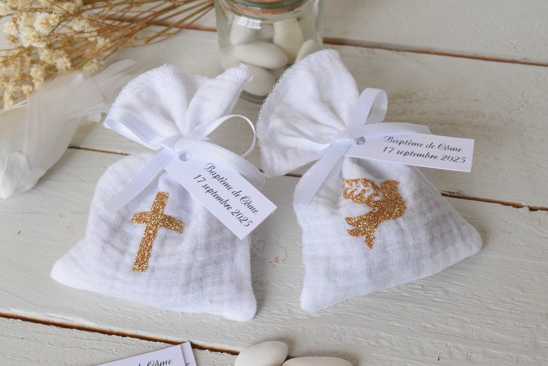 Sachet dragées double gaze blanc colombe ou croix doré/ baptism communion / personalized labels with first name date text of your choice image 5