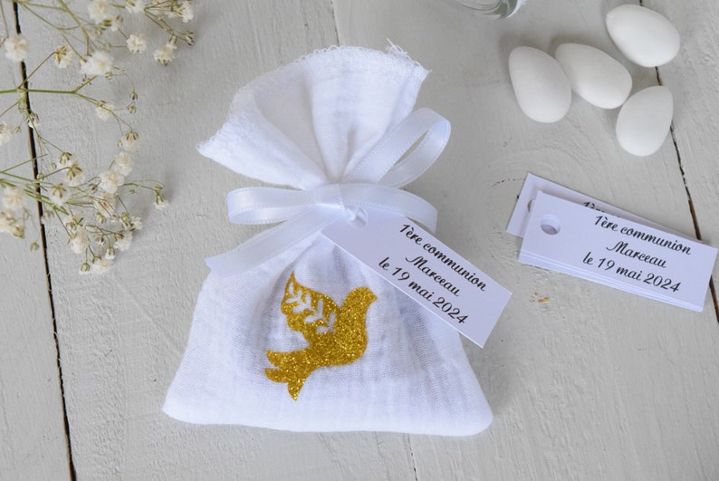 Sachet dragées double gaze blanc colombe ou croix doré/ baptism communion / personalized labels with first name date text of your choice Colombe