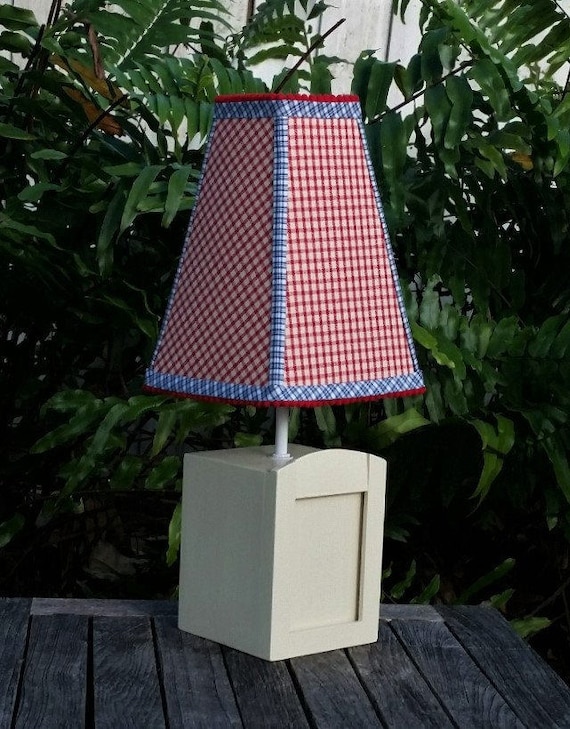 red kids lamp
