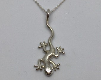 Gecko Charm//Pendant Tibetan Antique Silver 23mm 10 Charms Accessory Jewellery