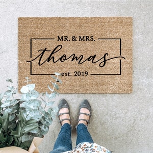 Mr. and Mrs. Doormat, Last Name Doormat, Housewarming Gift, Wedding Gift, Newlywed Gift, Anniversary Gift, Personalized Doormat, Door Mat