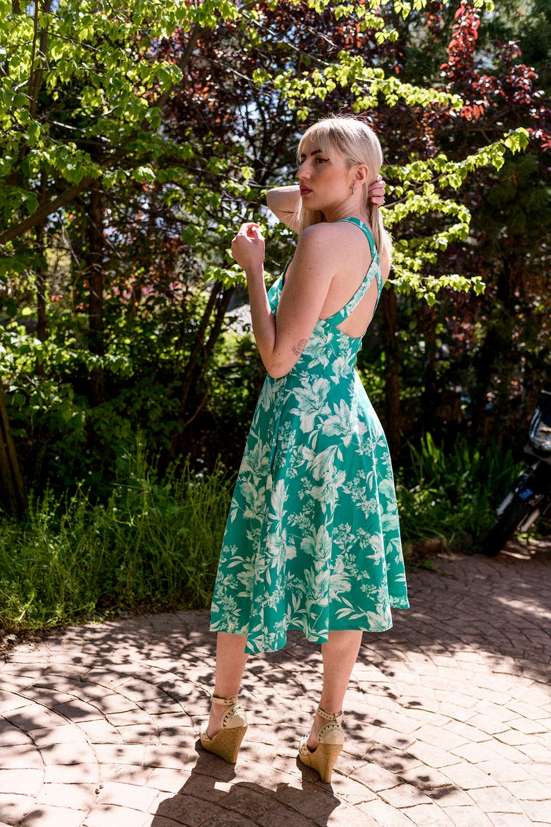 Pinup style floral dress image 4