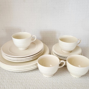 Wedgwood Edme 20 Piece Dinnerware Set ~ Service for 4 Made in England