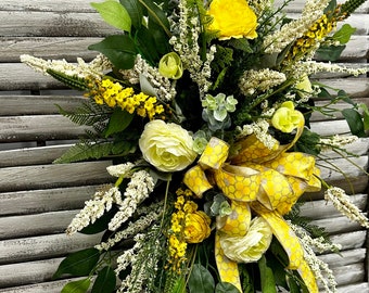 Floral Wreath, floral Swag, yellow and white wreath, table arrangement, Floral Arrangement, summer wreath, Spring Wreath, Front Door Wreath