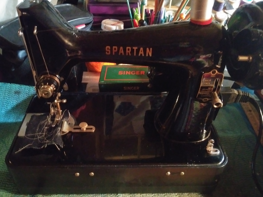 1959 Singer Spartan 192k Sewing Machine Etsy