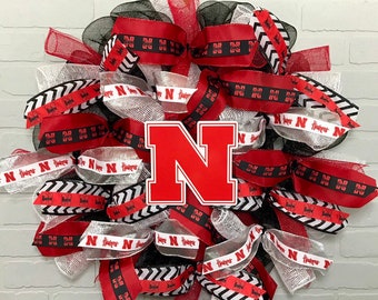 Nebraska Door Wreath, Nebraska Huskers Mesh Wreath, Nebraska Cornhuskers Ribbon, Nebraska Fan, Nebraska Huskers Gift, Huskers Decor