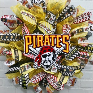 Pittsburgh Pirates wreath, pirates deco mesh wreath, Pirates ribbon, baseball wreath, summer wreath, pittsburgh wreath, man gift
