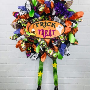 Halloween wreath, Halloween Wreath for front door, Halloween Decor, deco mesh Wreath, Witch Wreath, Spooky Wreath, Halloween Ribbon Wreath