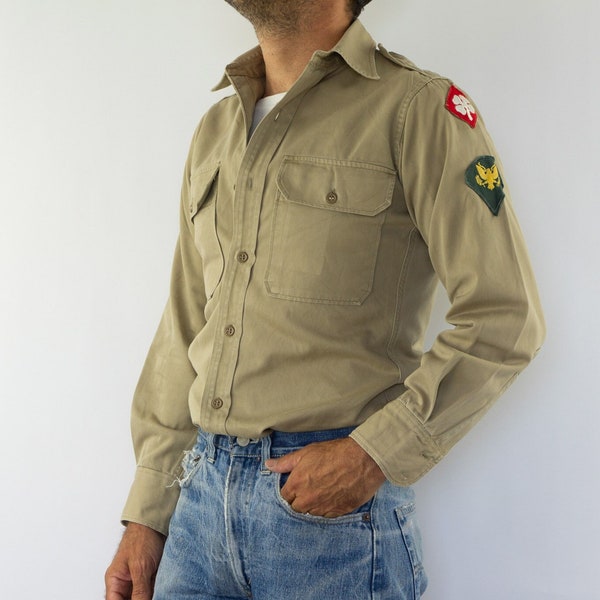 Chemise Militaire Vintage - US Army | 1940s | WW2 | Chemise Armée Khaki | Manches longues | Chino Shirt | Patchs | Made in USA | Size M