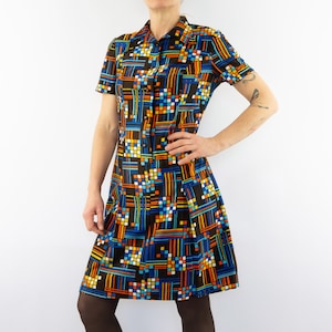 Vintage Retro Dress | 1970s | A-line Dress with Geometric Pattern | Brown/Multicolor | Twiggy/Mod | Short Sleeves | Made in France | Size M
