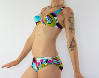 Bikini vintage de los años 60 / Bañador de dos piezas abstracto brillante / Retro Mod / Trajes de baño NOS / España / XS