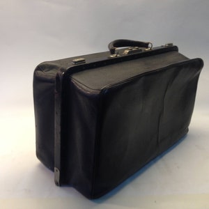 Franse dokterstas | Jaren 40 | Vintage Gladstone-tas | Zwarte leren koffer | Antieke dokterstas | Weekender | Gemaakt in Frankrijk | Grote tas