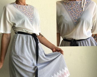 Vintage Summer Dress | 1980s | Striped Dress with Dots | White Chiffon Dress with Multicolor Pattern | Short Sleeves | Size S/M