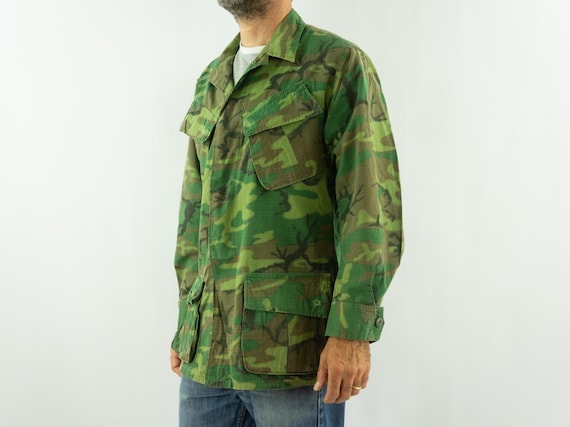 Vintage U.S. Army ERDL Camo Jungle Jacket 1970s | Vietnam War Era