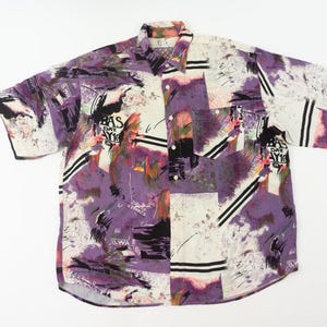 Camisa con estampado vintage de los años 80/90 / Estampado abstracto multicolor / Corte holgado de gran tamaño / Manga corta abotonada estilo retro / Estilo años 80 / Talla L