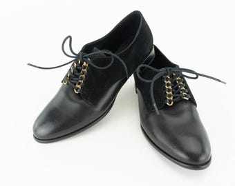 Vintage Black Leather Derby Shoes | Lace Up Gold Chain Detail  France | EU38 US6.5