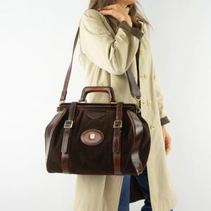 Bolso de fin de semana vintage / Década de 1980 / Bolso de viaje pequeño / Pana marrón oscuro / Cuero / Logotipo R / Bolso de lona / Bolso de viaje / Bolso de doctor Gladstone
