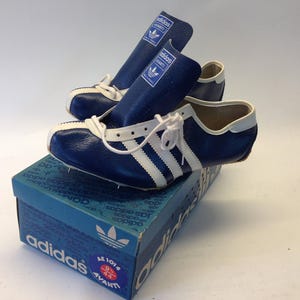 Adidas Avanti Vintage Track & Field 1970s | Blue Leather Sneakers with White Stripes | Sprint Spikes Athletic Shoes | Made in France | NOS