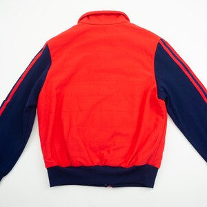 Adidas Veste de Survêtement Vintage 1980s Veste de Sport Bicolore Rouge/Bleu Marine Matelassé Made in Finlande Taille S image 7