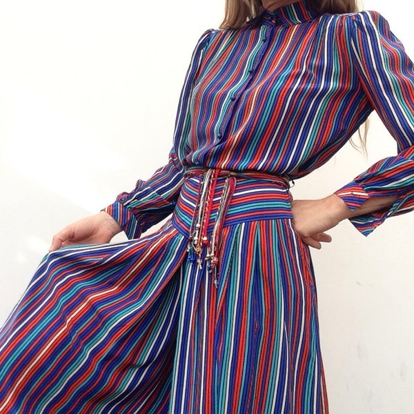 Louis Féraud | Vintage Silk Skirt Set | 1980s | Striped Multicolor Set with Belt | Blouse/Skort | 2 Pieces Set | High Waist | Size S