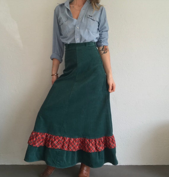 Corduroy ruffle skirt | Vintage | 1970s | Maxi ski