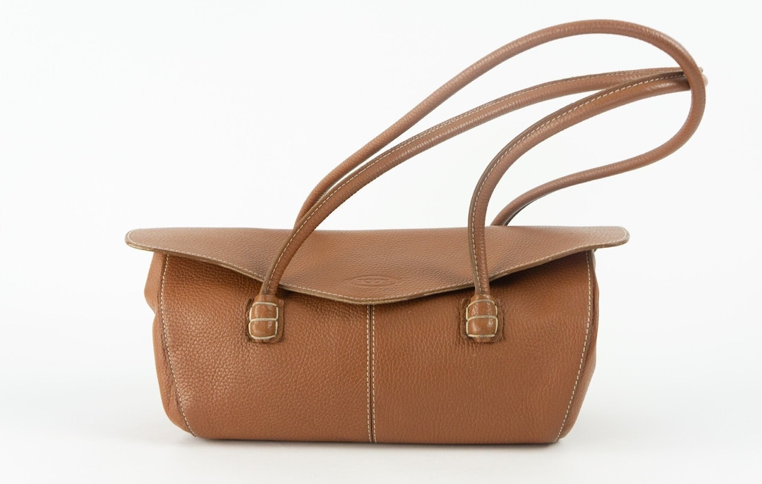 Mink Fur Barrel Bag: High-Quality Craftsmanship for Modern Women