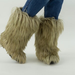 Vintage Snow Boots 1980s | Goat Hair and Plastic | Beige Yeti Winter Fur Boots | Apres Ski Retro Style | Made in Italy | Size 37 US5.5 UK4.5