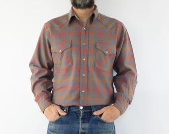 Camisa vaquera vintage Pendleton de los años 90 / Cuadros azul y marrón / Sobrecamisa de franela de lana / EE. UU. / Talla M