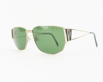 1970’s‎ Silhouette Austria Gold Metal Frame Sunglasses, Made in Austria, Unisex 1970 main image 4