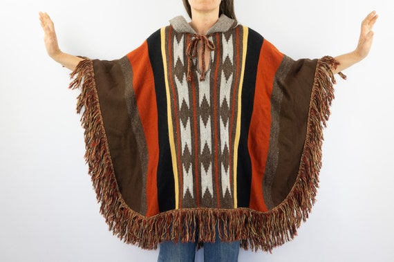 Cuddle Knit | Vintage Poncho | 1970s | Poncho wit… - image 2