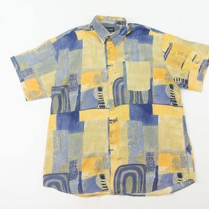 Vintage Print Shirt 1980s | Yellow Shirt with Blue Abstract Pattern | Short Sleeve Loose Fit | Retro Summer Button Up | 90s Fashion | Size L