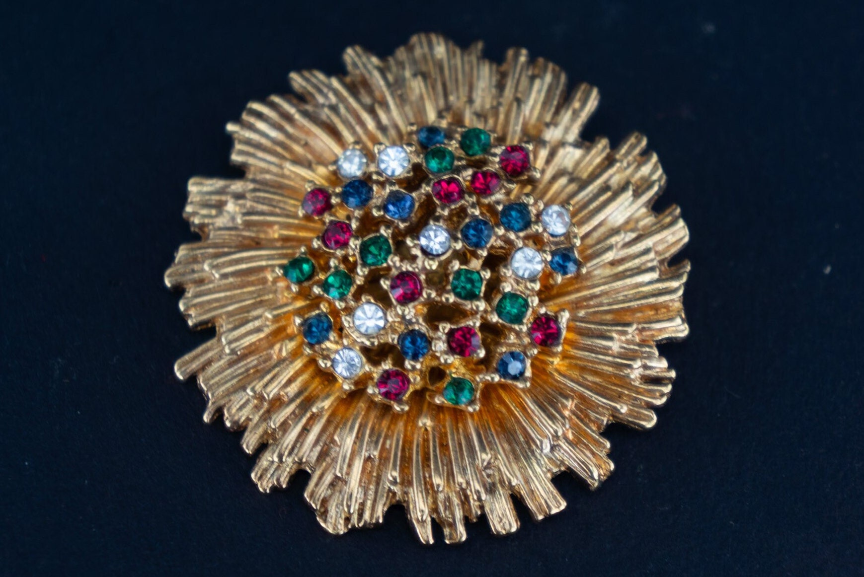 Carven | Vintage Flower Brooch | 1970s | Gold Plated