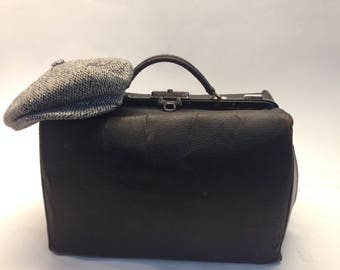 Doctor's Leather Bag | 1930s | Vintage Gladstone Bag | Black Leather Suitcase | Antique | Weekender/Overnight Bag | Made in France