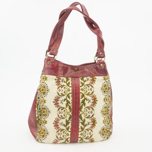 Vintage Tapestry Bag 1970s | Floral Boho Handbag | Leatherette & Woven Fabric | Retro Tote Bag | Made in France | Grandma Style