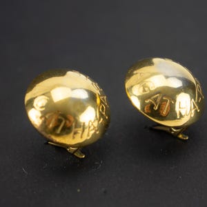 Agatha Paris Vintage Ohrclips 1980er Jahre | runde gewölbte Goldmetallclips | schicker Retro Modeschmuck | Hergestellt in Frankreich