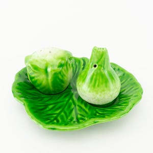 Vintage Ceramic Veggie Salt & Pepper Shaker | 1970s | Salt and Pepper | Fennel and Cabbage | Ceramic Vegetable Cruet Set | Retro Kitchen