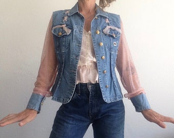 Kenzo Jeans | Vintage Denim Jacket | 1980s | Jacket in Jeans with Pink Tulle | Waisted | Transparent Sleeves | Made in France | Size M
