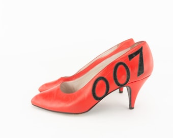 Vintage Leather Pumps 1980s | Red Leather & Black Suede Heels | James Bond 007 | France | US4