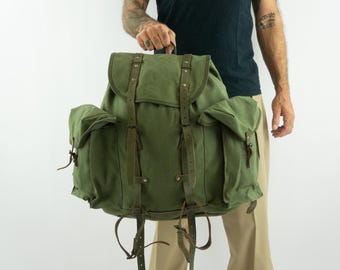 Vieux Sac à Dos Scout Randonnée LAFUMA Kaki - Toile Et Cuir Vintage