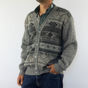 Vintage Cardigan 1980s | Gray Knitwear with Geometric Pattern | V Neck Knit Jacket | Style Grunge Crazy/Abtract | Made in France | Size XL