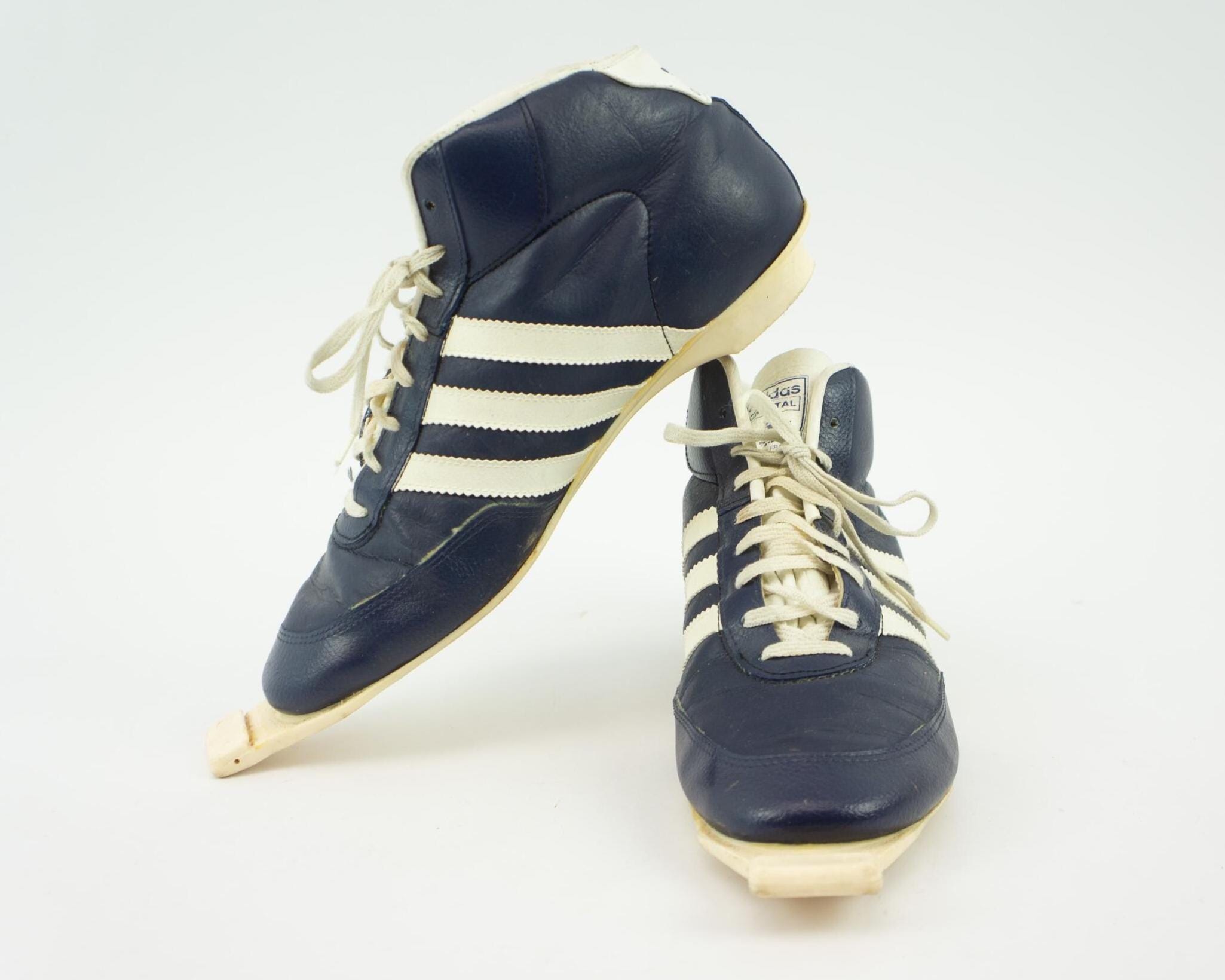 adidas gazelle silver green womens Adidas Ultralon Gold-Level Snowboard Boot Liners – Geartrade.com