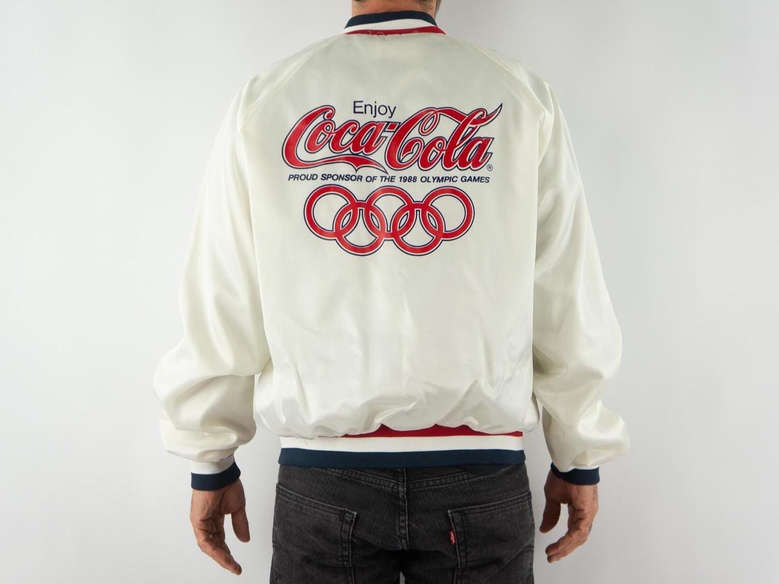 60s 70s スポーツジャケット　レーヨン　オフホワイト Vintage Olympic Satin Bomber 1988 | Chalk Line Jacket, Team USA