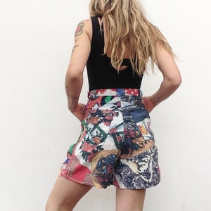 Moschino Jeans Vintage Bermuda 1980s Short à Motif Floral / Baroque Multicolore Short à Taille Haute Made in Italie Taille S/M image 3