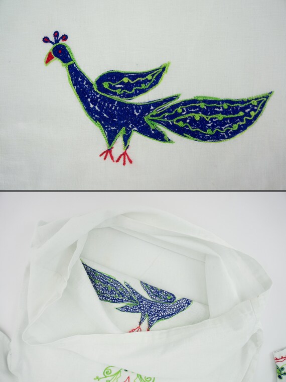 1970年代のヴィンテージ刺繍ペザントブラウス | インド綿、花柄鳥 