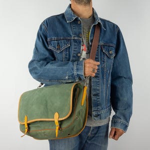 Sacoche de Chasse Vintage 1970s | Gibecière en Toile Kaki et Cuir | Sac Bandoulière Pêche/Outdoor | Sac Messager Rustique | Made in France