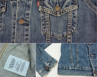 Levi's Vintage Denim Jacket 1990s Classic Trucker Jacket Type III  Indigo Stone Wash Denim Iconic Red Tab Jacket Size L