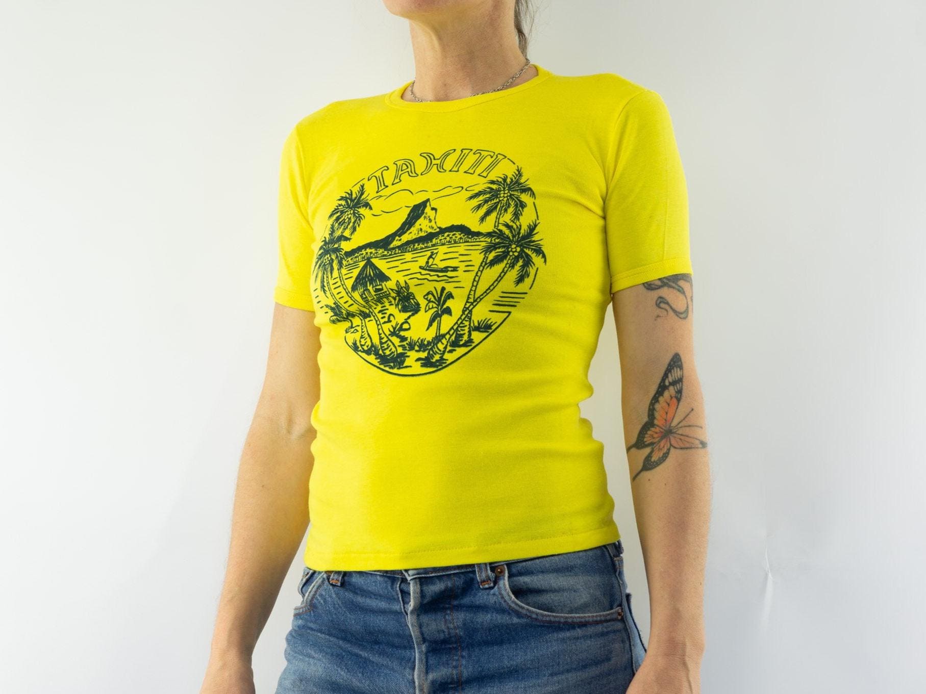 Vintage T-shirt 1970s | Tahiti Souvenir Tee | Retro Graphic Print