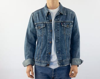 Chaqueta vaquera Levi's vintage de los años 90 / Azul oscuro, tipo camionero III, etiqueta roja / L