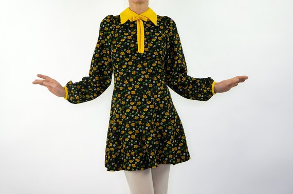 Floral Vintage Dress 1970s Mini Gogo 