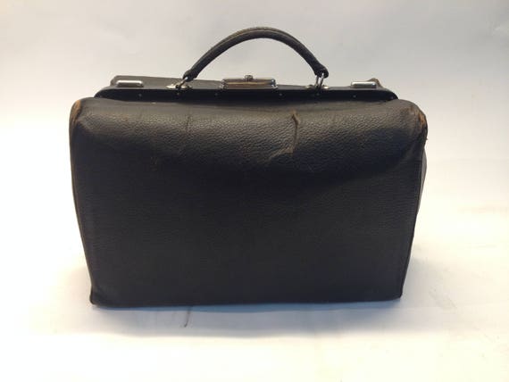 Early 1900's English Leather Gladstone / Doctors Bag